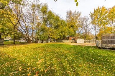 1804 E 25th St, Des Moines, IA 50317 - photo 5