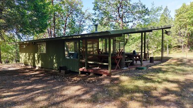 13007 Perry Rd, Central Point, OR 97502 - photo 4