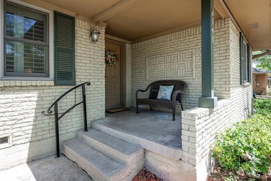 6161 Saratoga Cir, Dallas, TX 75214 - photo 2