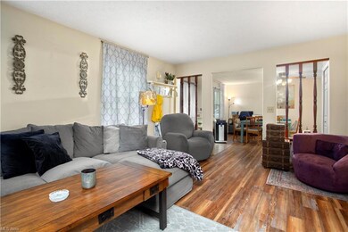 844 Maplewood Ave, Sheffield Lake, OH 44054 - photo 5