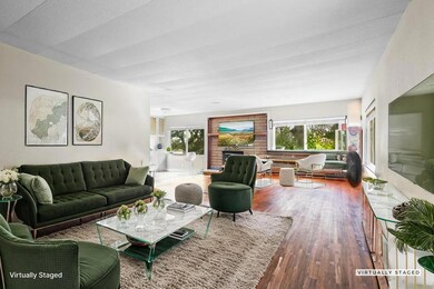 7-web-or-mls-8Q0A7054 - Living Room - Mo