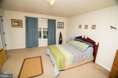 29 Currituck Ct, Bunker Hill, WV 25413 - photo 2