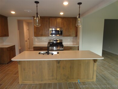 3497 N 33rd St, Broken Arrow, OK 74014 - photo 4