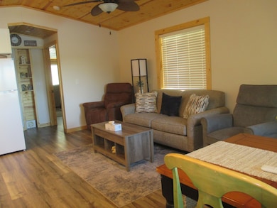 W5426 Buffalo Dr, Montello, WI 53949 - photo 6