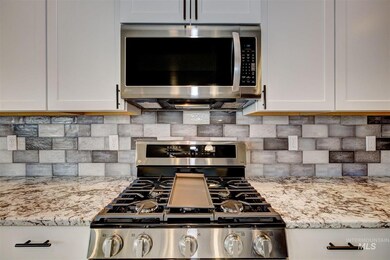 8371 E Stone Valley St, Nampa, ID 83687 - photo 5