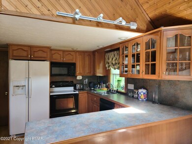 7825 Lake Shore Dr, Pocono Lake, PA 18347 - photo 3