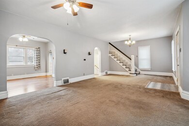 900 Riehl St, Waterloo, IA 50703 - photo 6