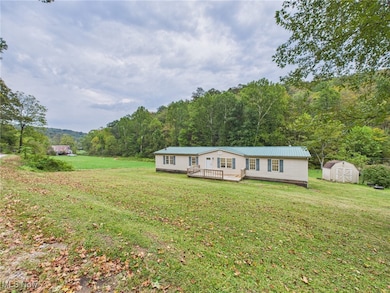 967 Buck Run Rd, Mineral Wells, WV 26150 - photo 2