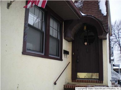 244 Dubois Ave, Staten Island, NY 10310 - photo 2