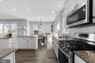 43082 Barons St, Chantilly, VA 20152 - photo 4