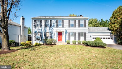 13142 Tuckaway Dr, Herndon, VA 20171 - photo 2