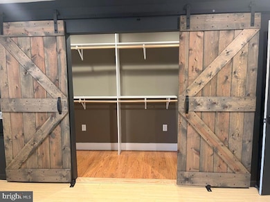 10401 Pearl St, Fairfax, VA 22032 - photo 6