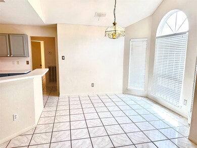 7875 Log Hollow Dr, Houston, TX 77040 - photo 5