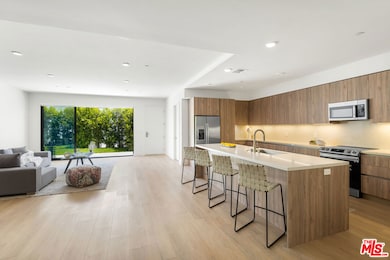 The Regal unit 3659, Los Angeles, CA 90068 - photo 7