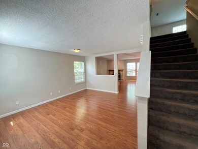 10129 Brushfield Ln, Fishers, IN 46037 - photo 5