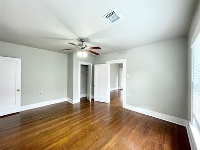 4009 Oak Ridge St, Houston, TX 77009 - photo 7
