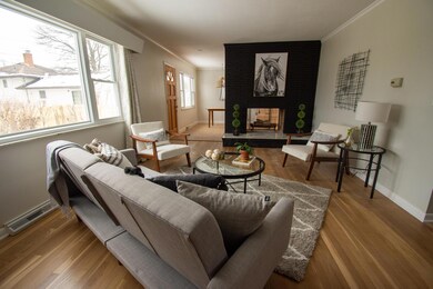 3564 living rooma
