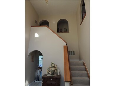 Entry/Foyer. Wonderful 2 story foyer!