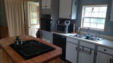 Easy to utilize kitchen! Plenty of...