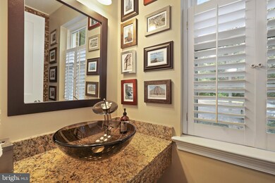 11717 Stillbrook Ct, Reston, VA 20191 - photo 4