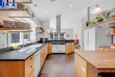 24 Mollymauk Ln, Freeport, ME 04032 - photo 7