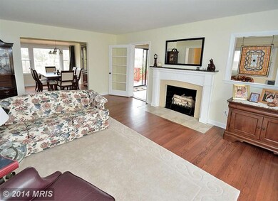9102 Courtley Ct, Fairfax, VA 22031 - photo 2