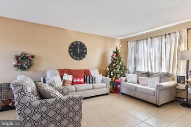 703 S Armour St, Allentown, PA 18103 - photo 4