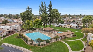 5908 Almendra Ct unit C, Bakersfield, CA 93309 - photo 2