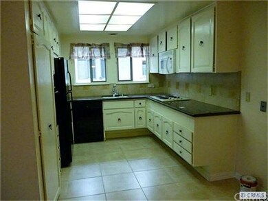 821 Via Alhambra unit P, Laguna Woods, CA 92637 - photo 4