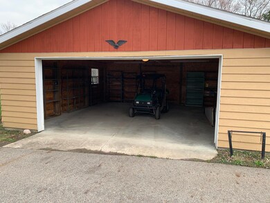 Detached Garage