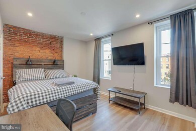 876 N 19th St, Philadelphia, PA 19130 - photo 4