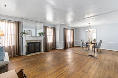 1373 E Whittier St_MLS_05