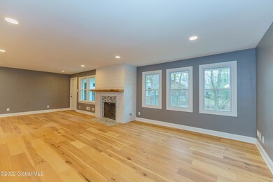 2 Livingroom 1