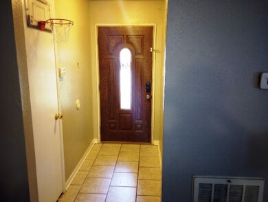 7230 Winding Trace Dr, Houston, TX 77086 - photo 4