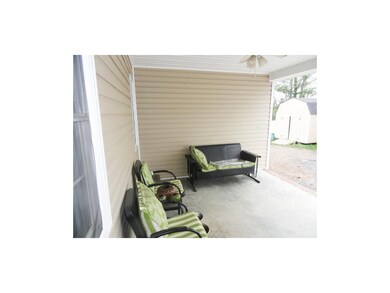 COVRERED PATIO VIEW 1