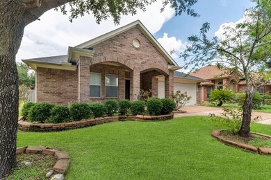 7954 Redland Woods Dr, Houston, TX 77040 - photo 2