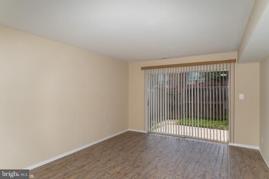 10518 Faulkner Ridge Cir, Columbia, MD 21044 - photo 2