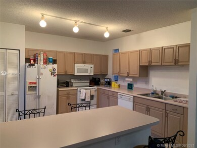 15302 SW 51st Manor, Davie, FL 33331 - photo 7