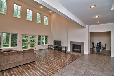 213 Escoll Dr, East Stroudsburg, PA 18301 - photo 2