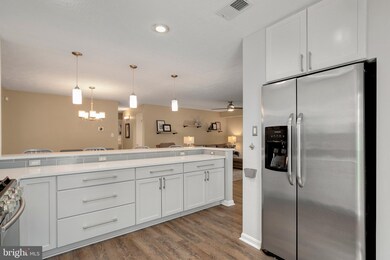 9937 Oakton Terrace Rd, Oakton, VA 22124 - photo 6