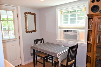 4 diningroom