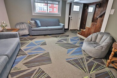 21 Franklin St, Lincoln, NH 03251 - photo 2