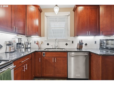 8420 N Smith St, Portland, OR 97203 - photo 5