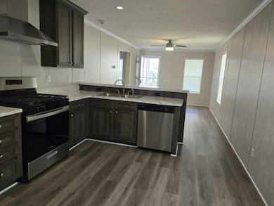 454 Warbler Ln unit 454, Madison, WI 53704 - photo 4