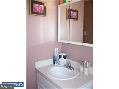 115 Runnymede Ct, Harleysville, PA 19438 - photo 6