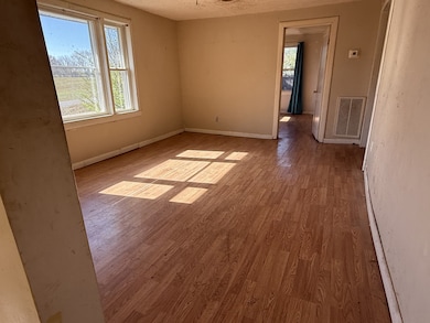 1025 Smith Ave, Hohenwald, TN 38462 - photo 5