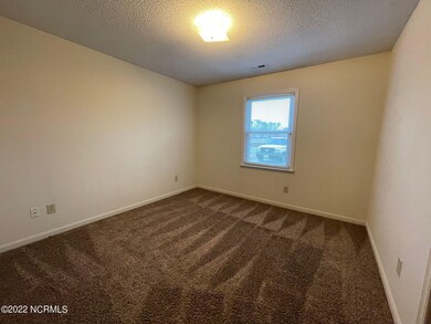 108 Stallion Dr, Jacksonville, NC 28540 - photo 4