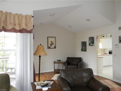 625 Fairfield Ln, Aurora, OH 44202 - photo 2