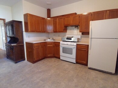 114-1/2 Berkshire St unit 3, Cambridge, MA 02141 - photo 5