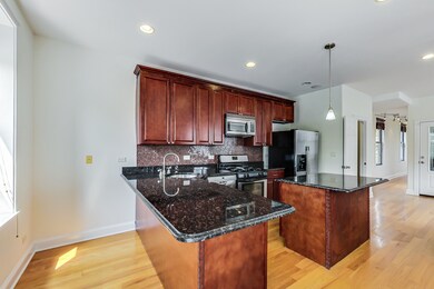 1226 W Huron St unit 201, Chicago, IL 60642 - photo 7
